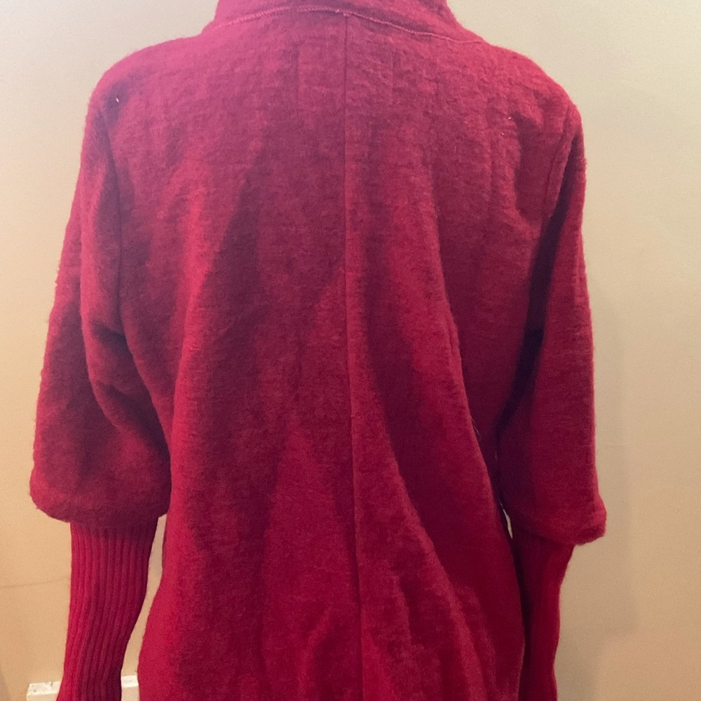 “MARISA & MARIE “ Wool Sweater. - Picture 2 of 9